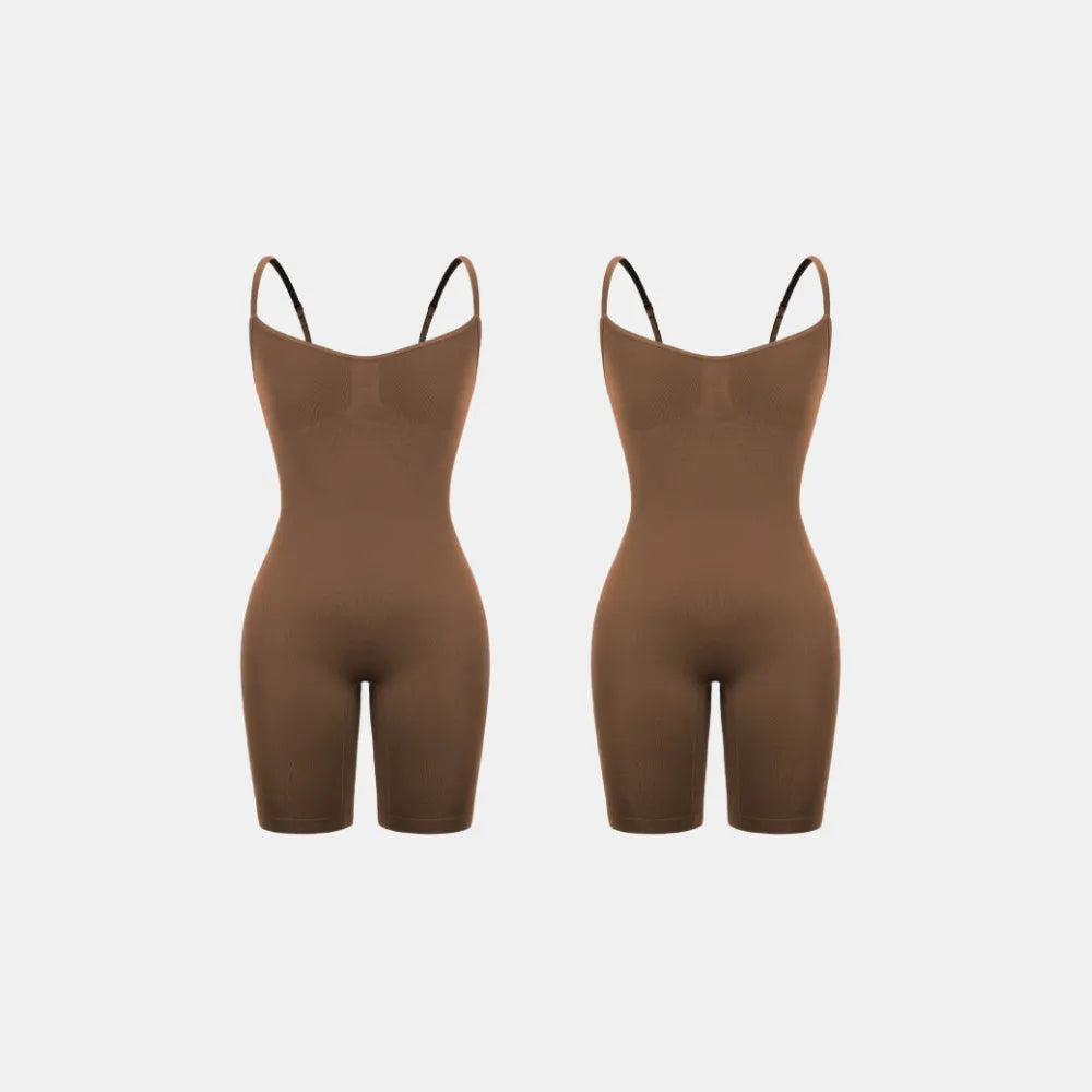 Imagem dupla do Body Elegance Modelador marrom, com alças finas e modelagem que proporciona elegância e conforto, disponível em dois tamanhos.
