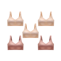 3 Nudes | 2 Roses
