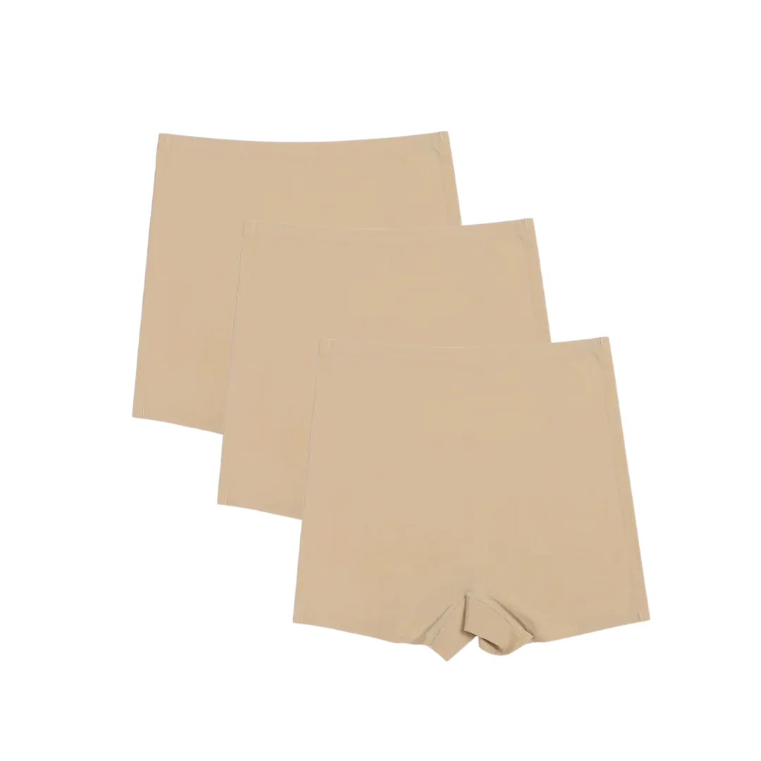 Shorts Segunda Pele na cor bege, sem costura e com ajuste confortável, ideal para uso diário, proporcionando discrição e suporte sem marcar sob a roupa.